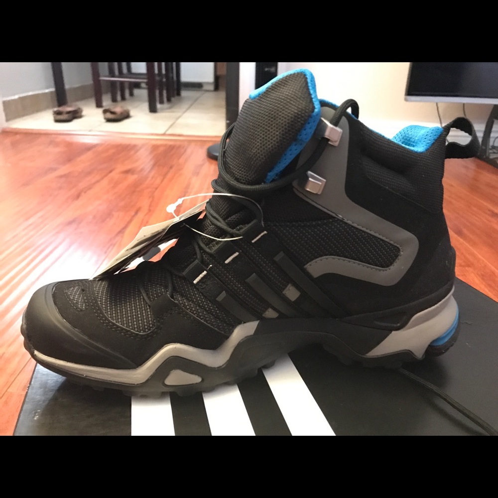 NEW Adidas Terrex Fast Mid Gore-Tex Hiking Boots